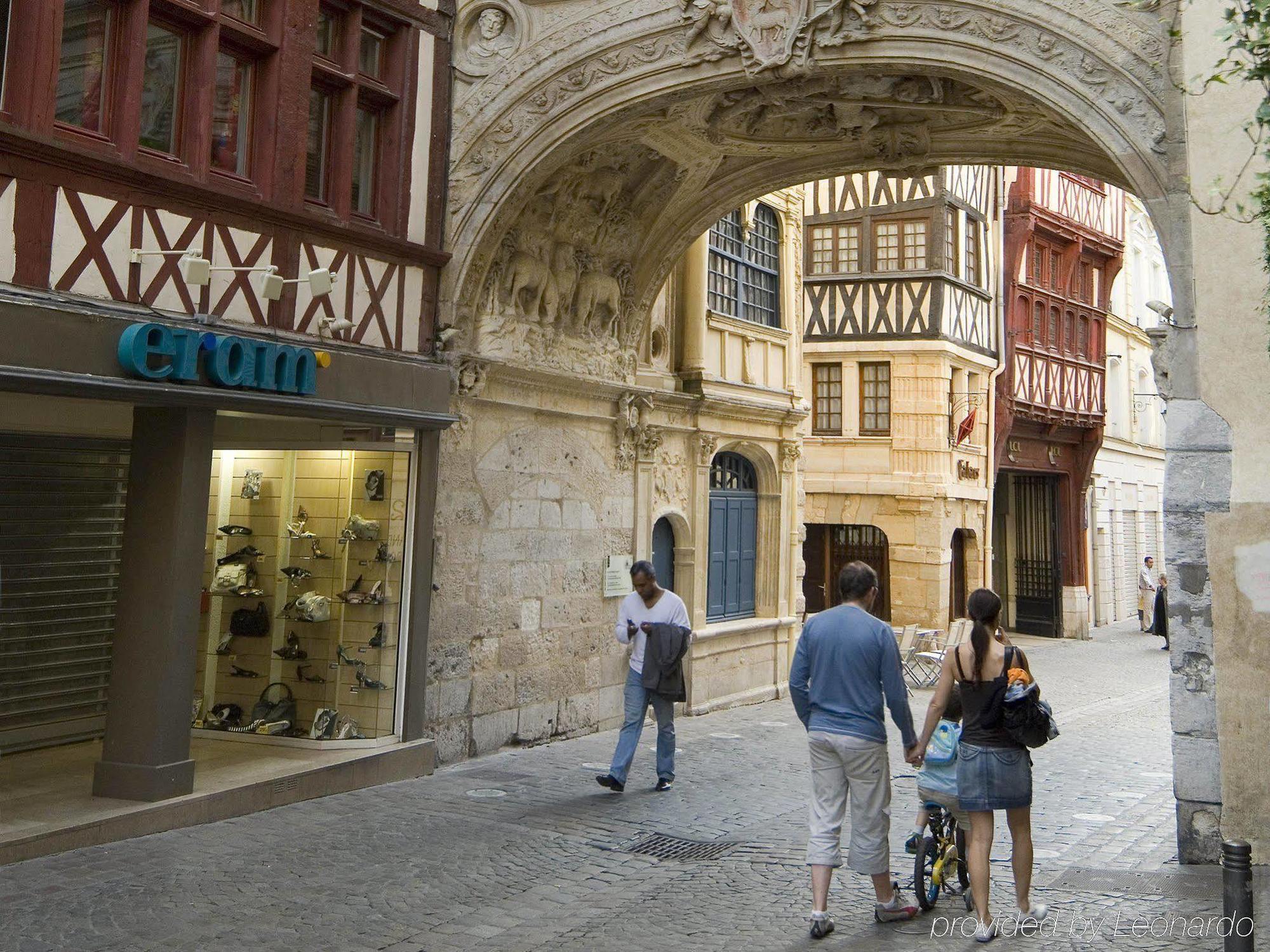 B&B Hotel Rouen Centre Rive Gauche Eksteriør bilde